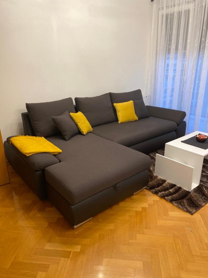 Appartement Apartman Martes à Slavonski Brod Extérieur photo